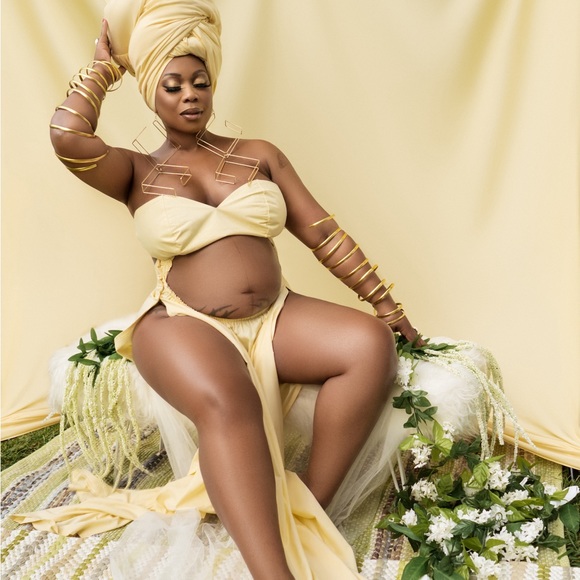 Maternity Shoot two piece with head wrap - Picture 3 of 3